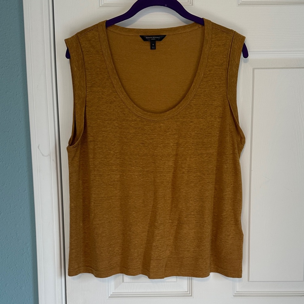 Banana Republic Women's linen Sleeveless Top size medium